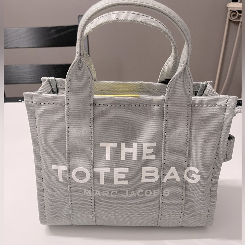 $178 Retail New Michael kors tote bag